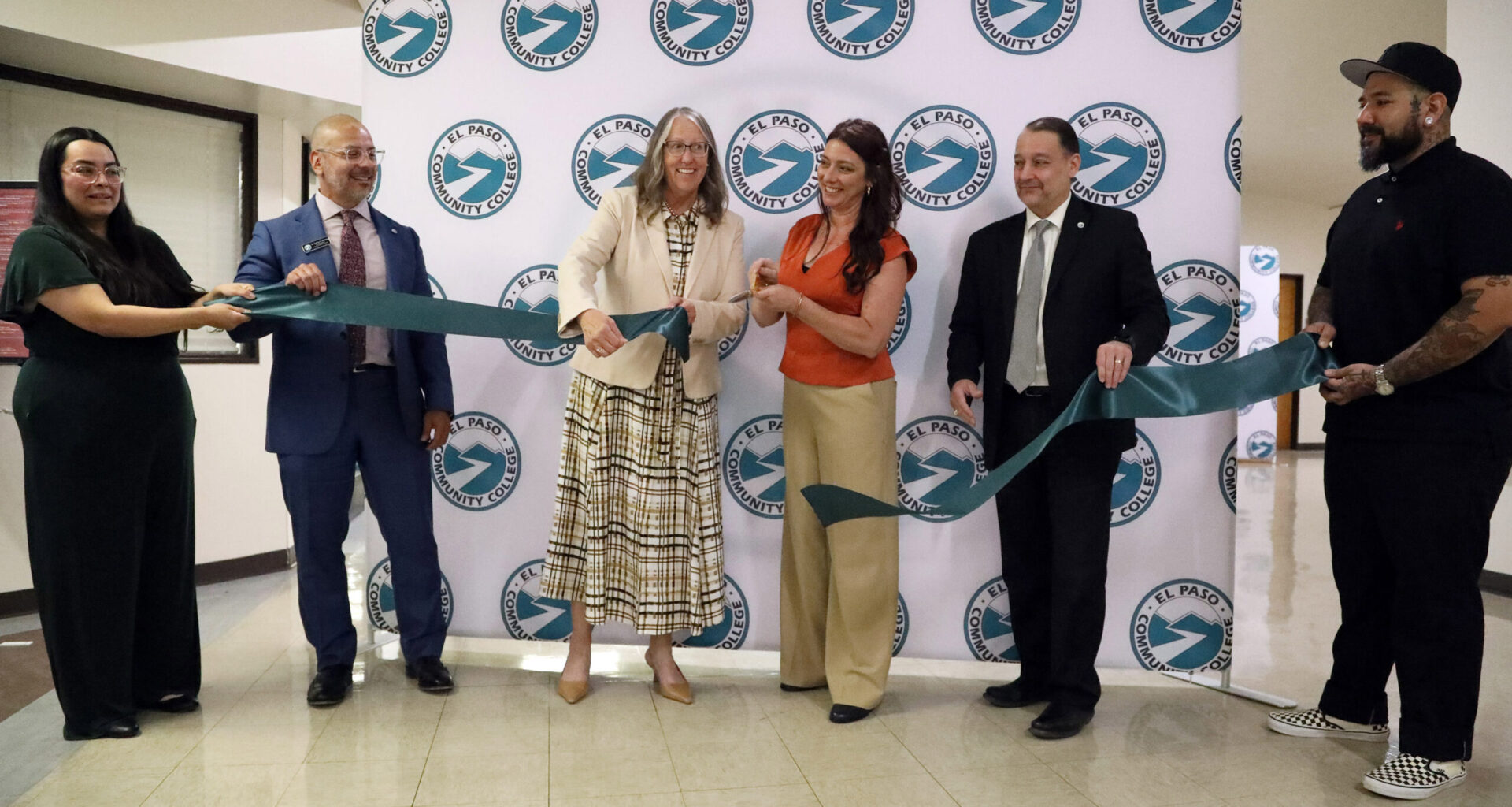 EPCC holds annual gallery hosting juried student art exhibition