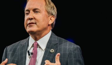 Texas AG Paxton launches investigation into Lululemon – NBC 5 Dallas-Fort Worth