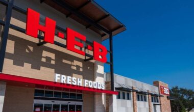 H-E-B drops clue suggesting plans for a new Fort Worth store