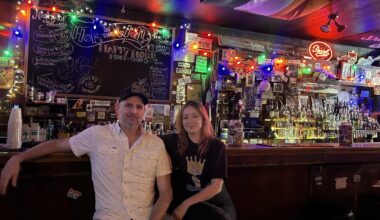 Hole in the Wall Changes Hands  • The Austin Chronicle