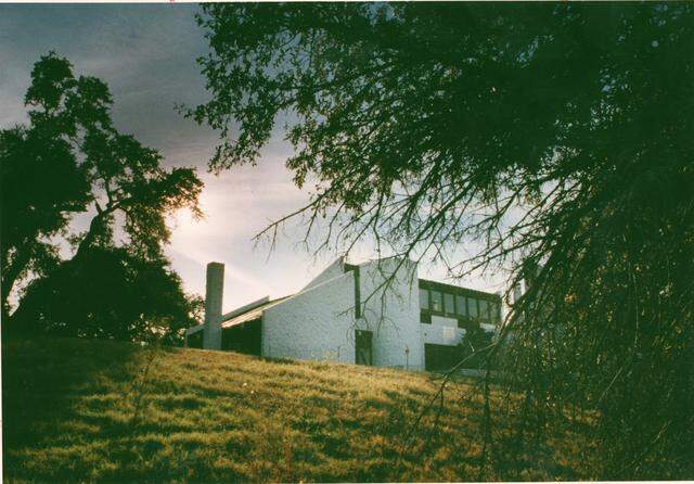 Dec. 23, 1999: The Cullen Davis home off Hulen Street in Fort Worth. It was demolished in 2021.