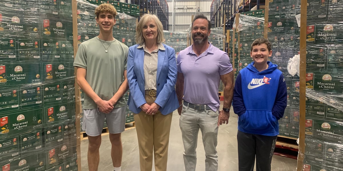 Frenship ISD donates 250,000 servings of mac and cheese to South Plains Food Bank