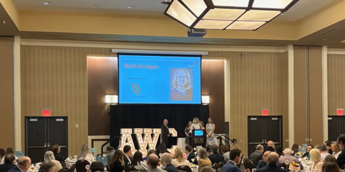 Association for Women in Communications honors community leaders at Celebrity Luncheon