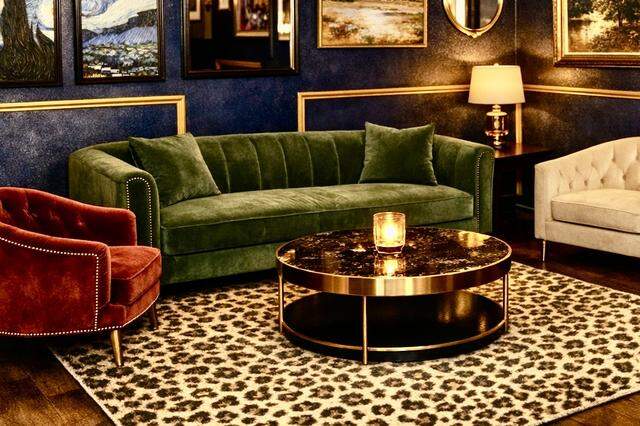 The interior of Théodore’s Steak & Seafood in Dalworthington Gardens, Texas.