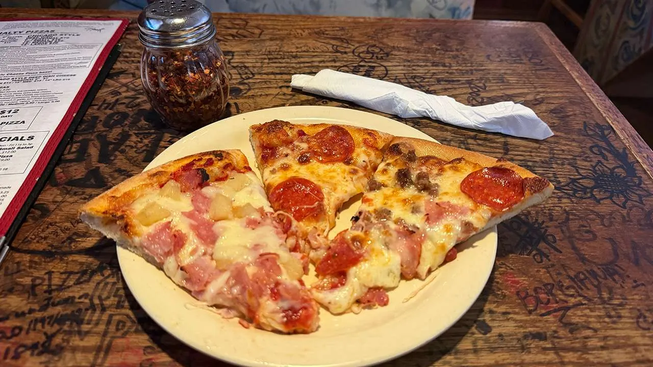 Star Pizza Buffet and Vibes