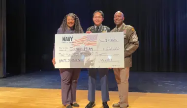 Dallas Senior Pham Earns Prestigious Navy ROTC Scholarship