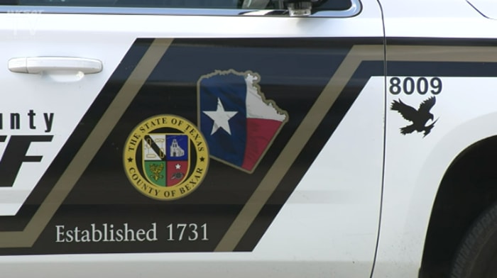 Utility worker strikes main gas line in southwest Bexar County; repairs underway, BCSO says