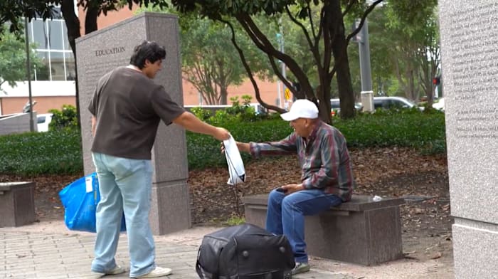 Student-led nonprofit shows what helping Houston’s homeless neighbors looks like