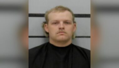 Man sentenced to probation in fatal crash back in jail