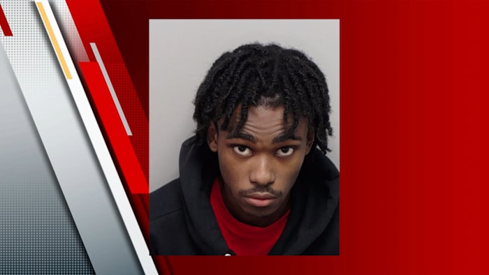 Houston man accused of soliciting minor, publishing intimate photos of Bexar County teen