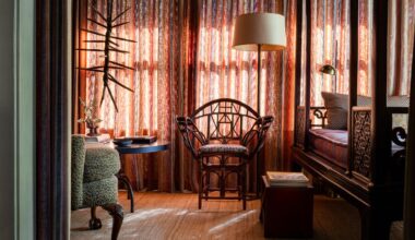 Ryan Lawson Rethinks a 1,500-Square-Foot Bungalow for One Houston Couple
