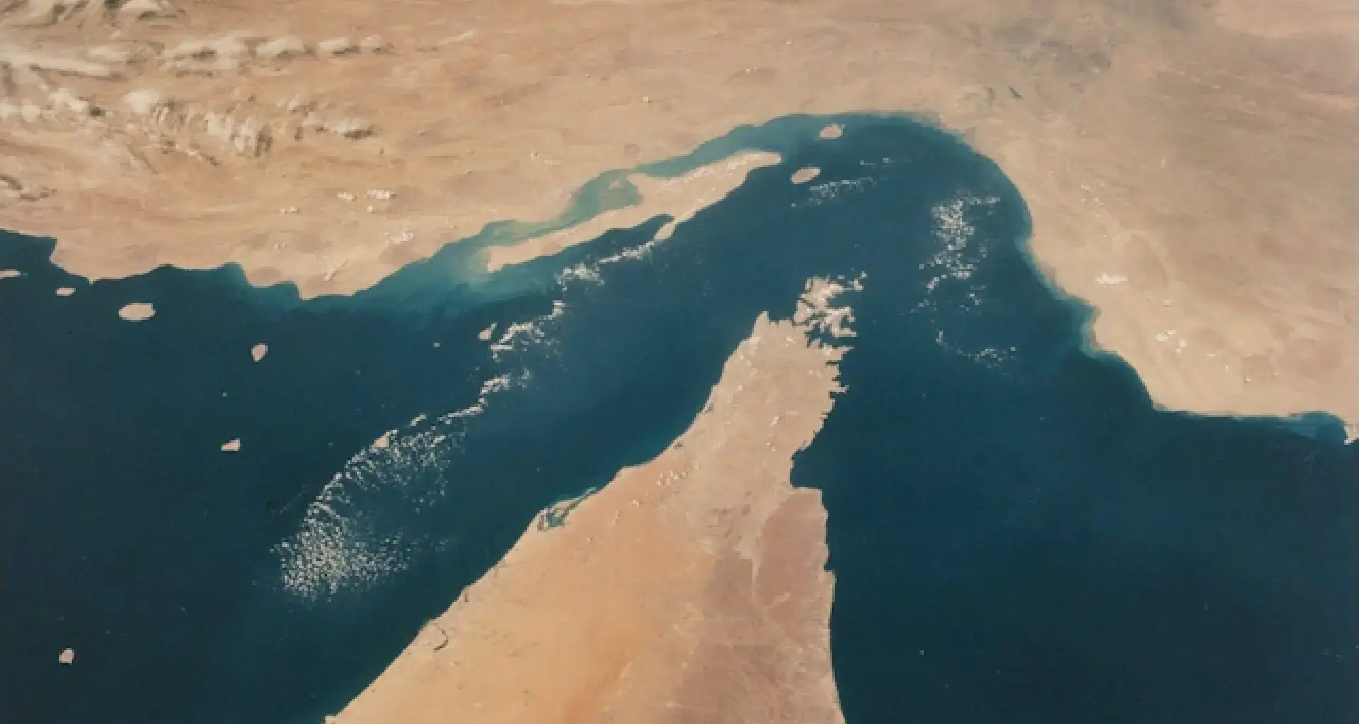 US military, mangbukbukel kadagiti baro a plano tapno ma-target ti depensa ti Iran iti Hormuz Strait