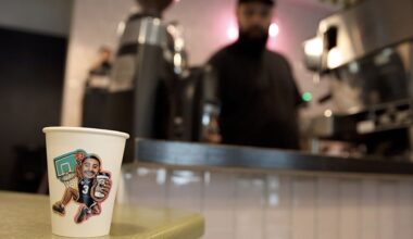 San Antonio coffee shop brings back Spurs playoff tradition