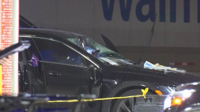Suspect killed in officer-involved shooting after gunfire erupts inside East Freeway business, HPD says