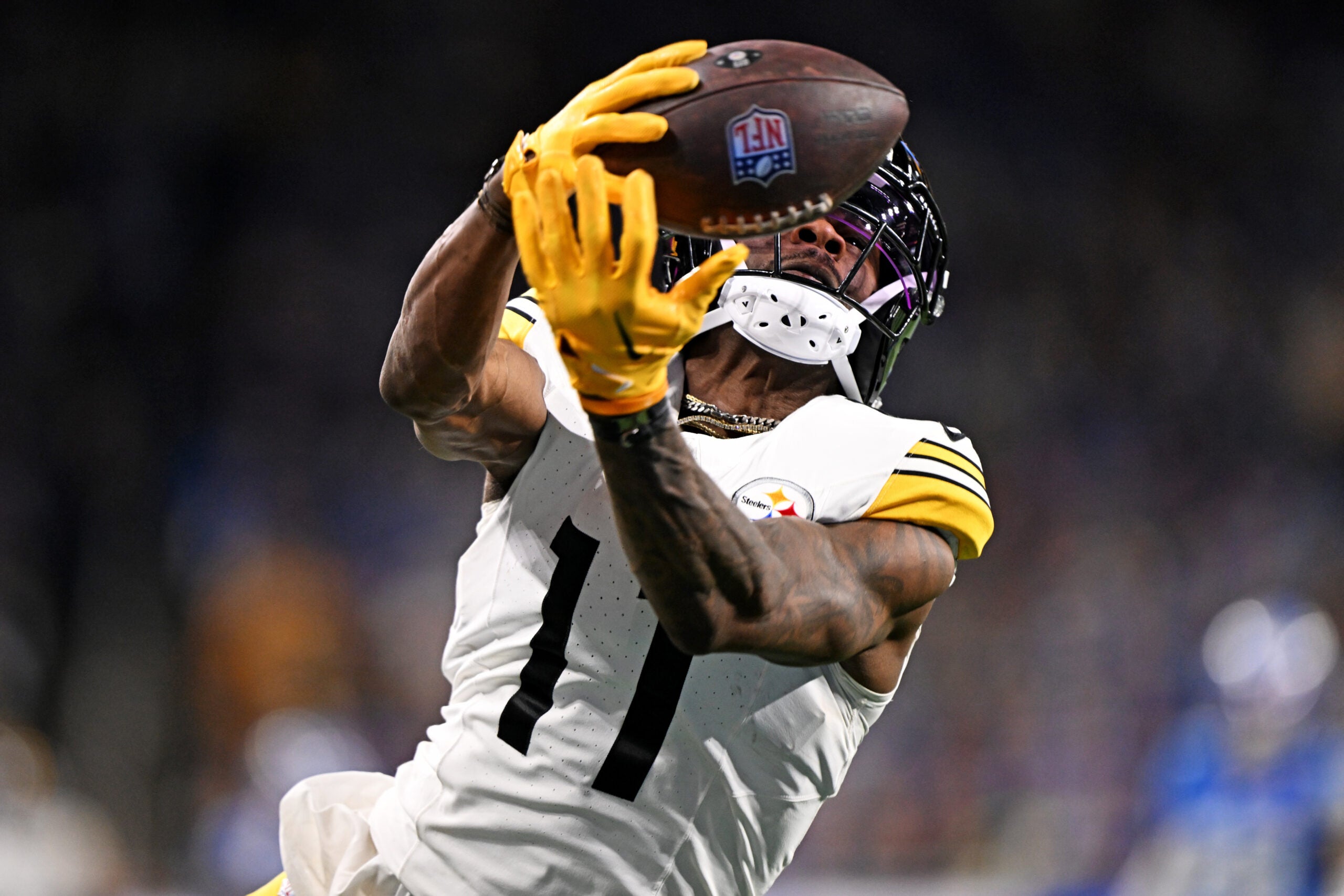 Dec 21, 2025; Detroit, Michigan, USA; Pittsburgh Steelers wide receiver Marquez Valdes-Scantling (11) catches a pass during the fourth quarter against the Detroit Lions at Ford Field.