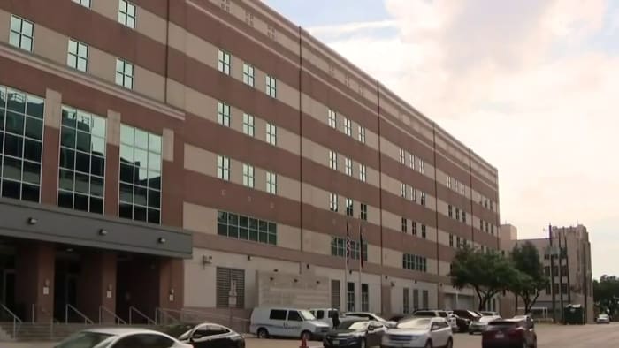 30-year-old inmate dies after suffering medical emergency at Harris County Jail