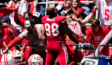 Defenders Cruise Past Houston in Record-Setting Victory