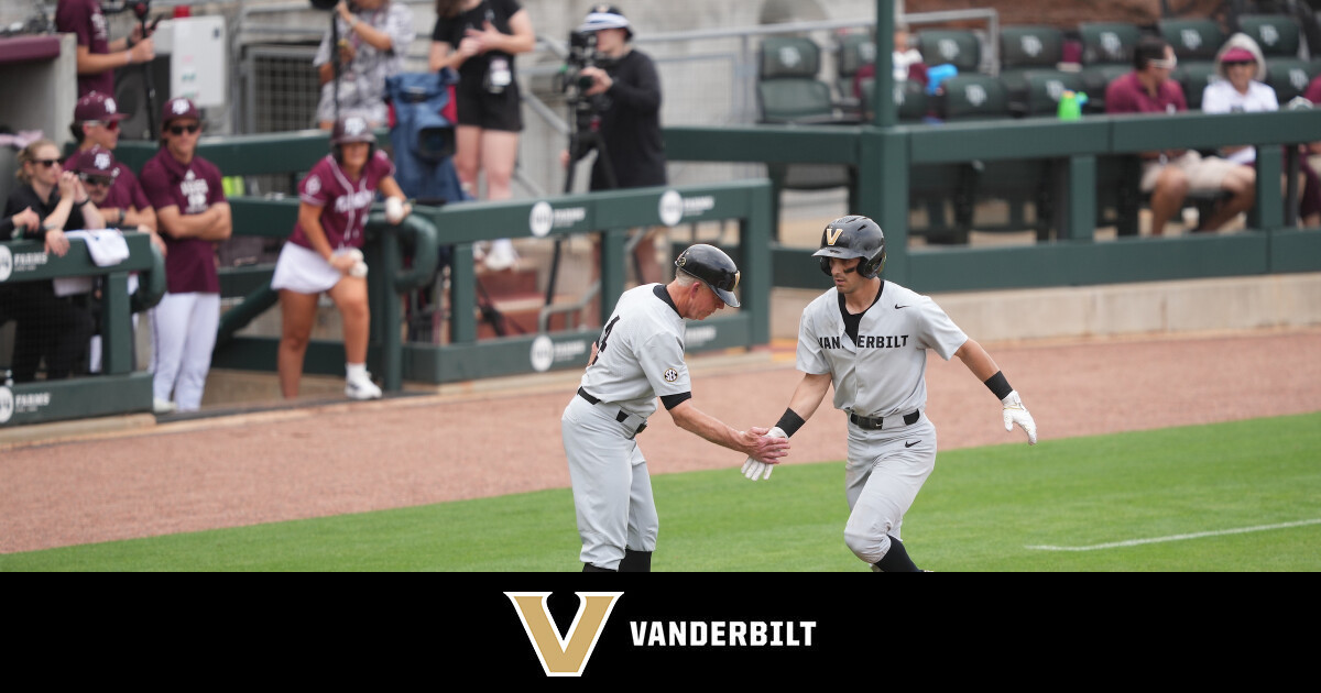 Vanderbilt Baseball | Texas A&M Takes Doubleheader