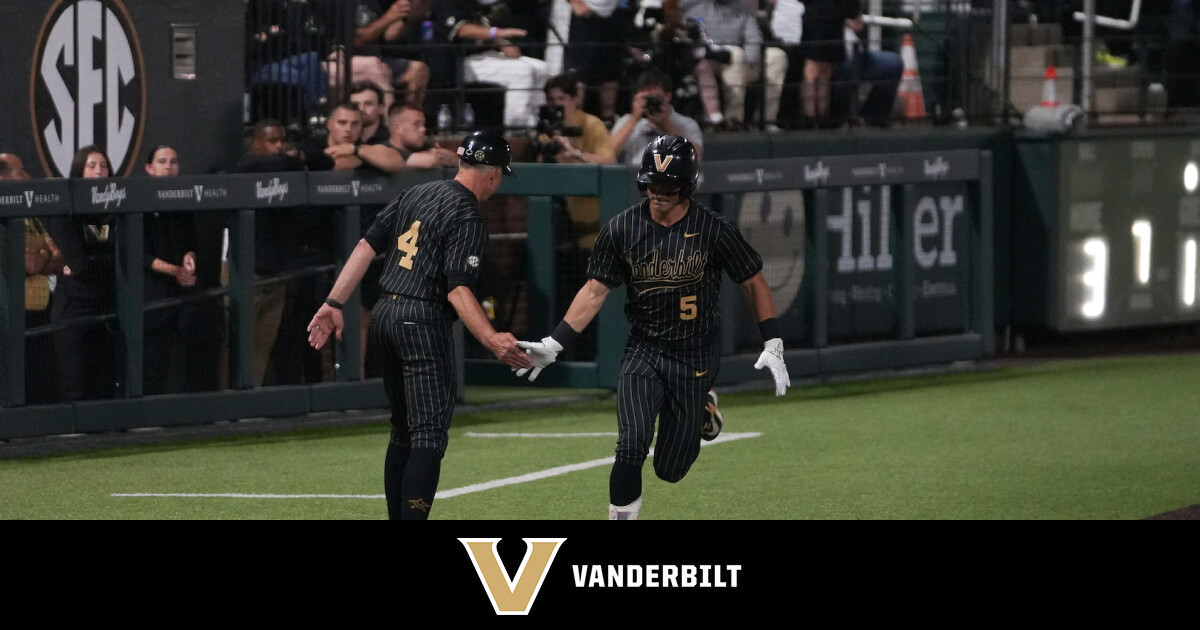 Vanderbilt Baseball | Texas Takes the Opener