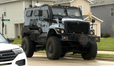 Aubrey police surround home in hostage and weapons situation – NBC 5 Dallas-Fort Worth