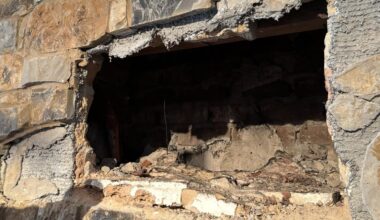 Man gets stuck inside chimney during attempted burglary, Houston police say