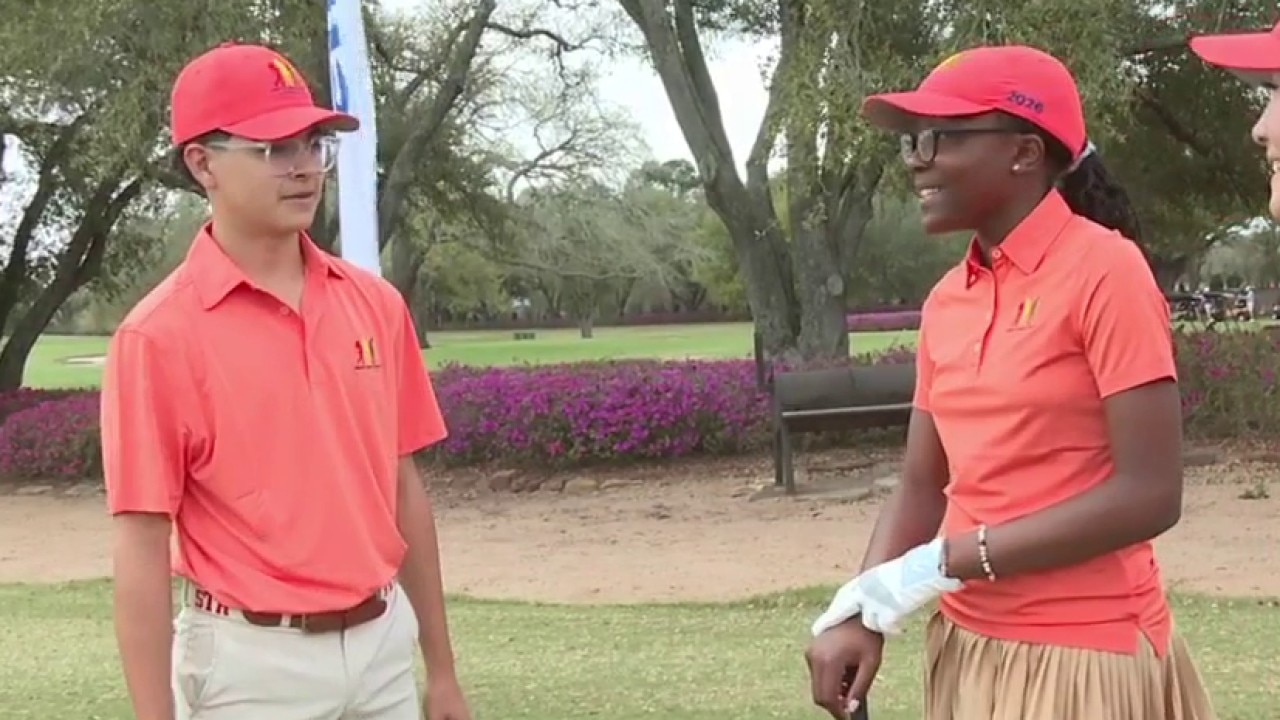 Two Houston juniors qualify for national golfing finals