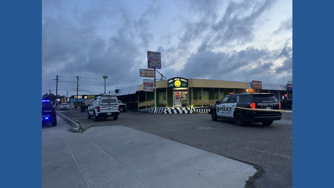 Shooting outside smoke shop in Corpus Christi leaves one man dead