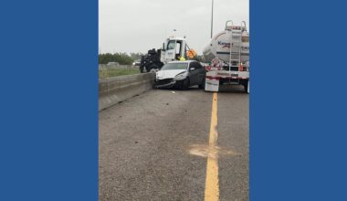 Crash involving 18-wheeler shuts down I-37 northbound near Highway 358
