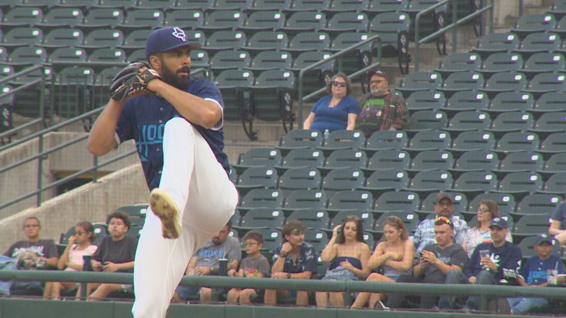 Hooks can't overcome big inning in Friday loss to Frisco