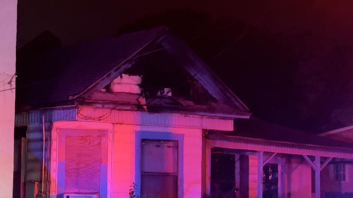 SAFD: Duplex heavily damaged in fire on south side of San Antonio