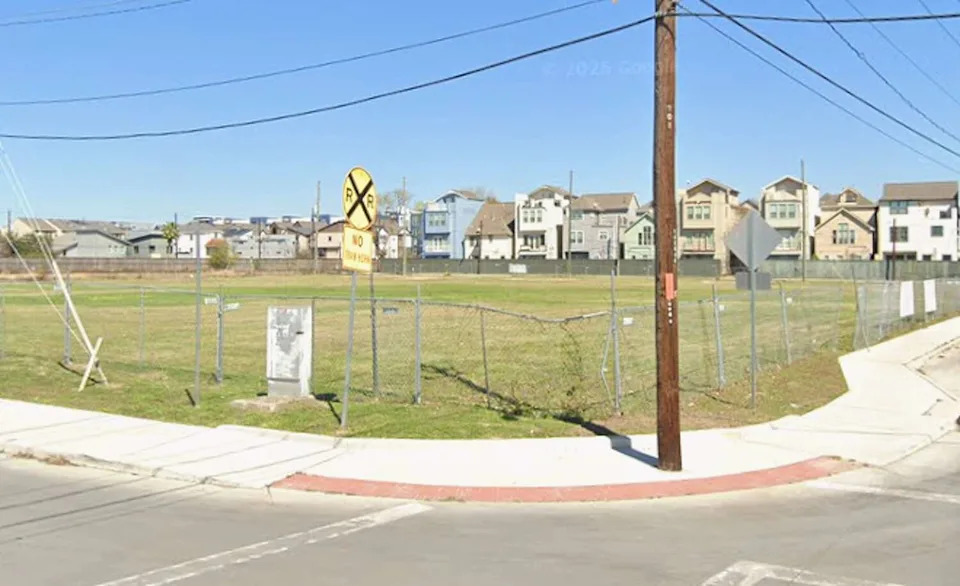 A 274-unit residential development is planned at the intersection of Center and Harvard streets in Houston. (Google Maps Street View)