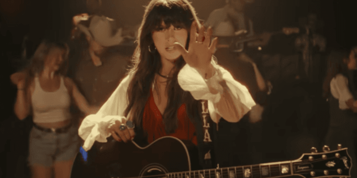 Ella Langley films Choosin' Texas video at Fort Worth venue