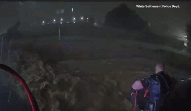 VIDEO: White Settlement police use jumper cables to rescue mother and 3 kids from rushing flood water