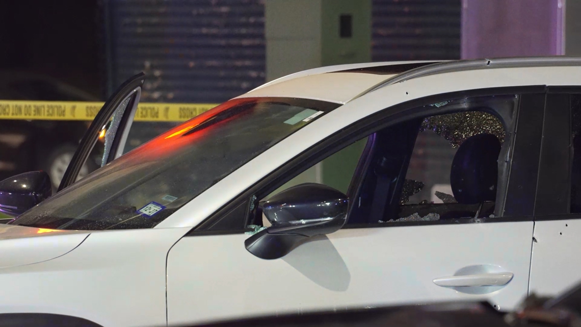 Houston police investigating after man found shot in vehicle