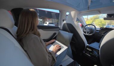 Tesla is rolling out its Robotaxi service to Dallas and Houston