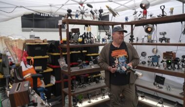 Deep Ellum community gathers for annual arts fair in Dallas