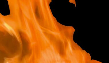 Lightning strike causes house fire in northeast Harris County