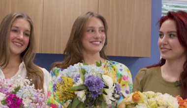 Flower girls brighten days at Dallas recovery center