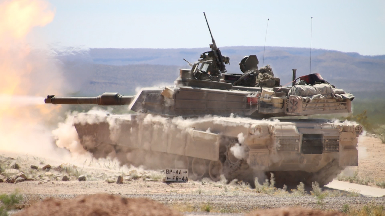 Fort Bliss tank crews host families during live-fire gunnery training
