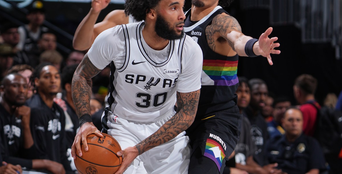 It’s time for Basketball: San Antonio Spurs vs Denver Nuggets