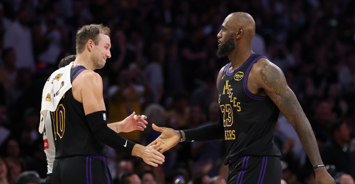 LeBron James old reliable action becomes pivotal against Houston