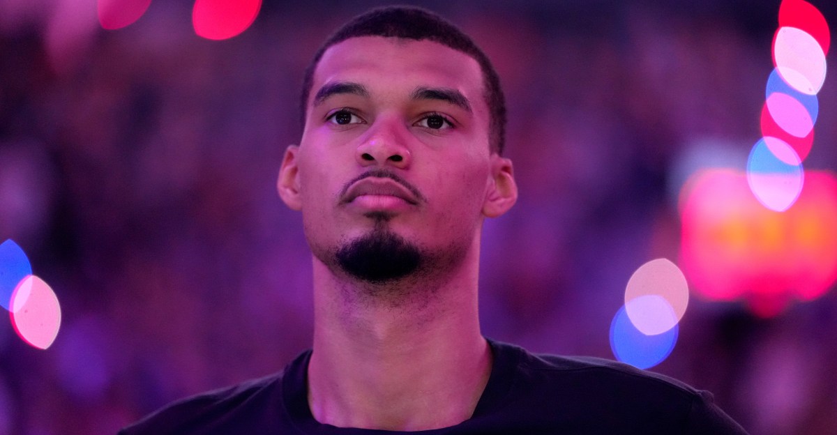 It’s time for Basketball: San Antonio Spurs vs Portland Trail Blazers