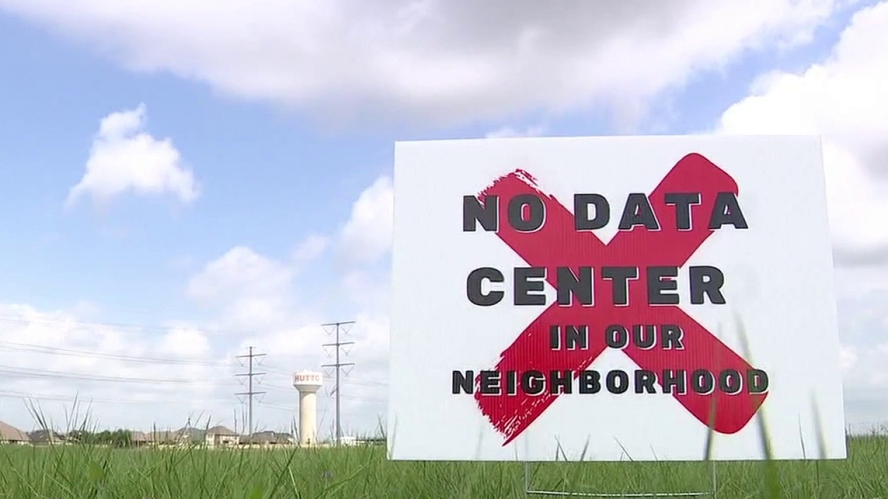 PREVIOUS COVERAGE: Proposed Hutto data center protest