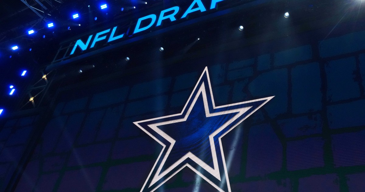 Dallas Cowboys draft: 4 different mocks predicting all of team’s picks