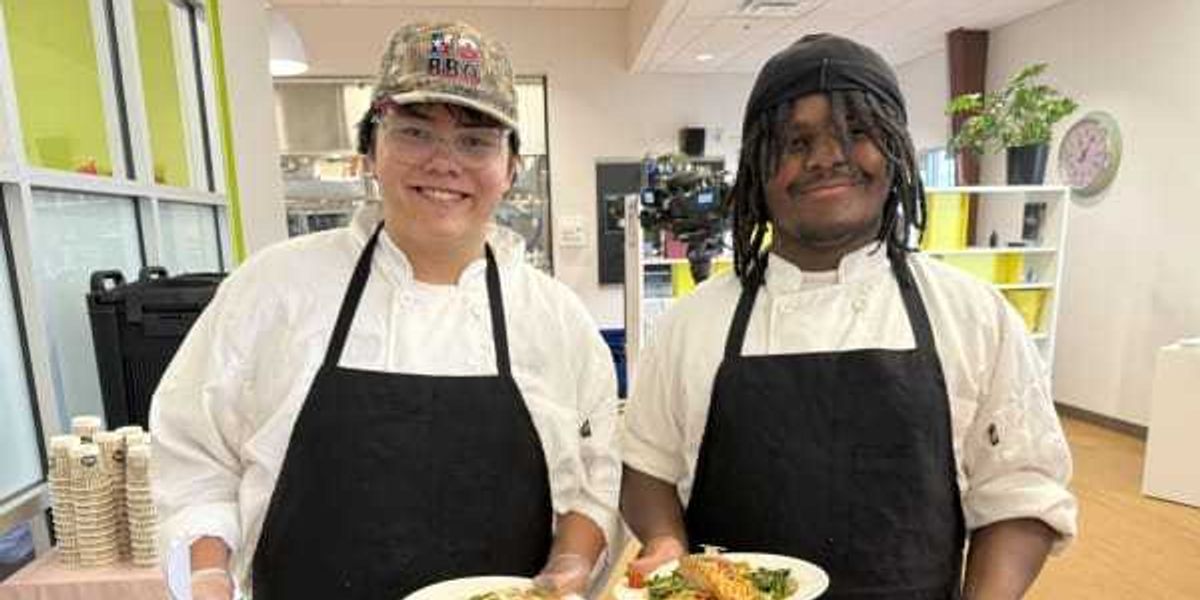 Austin High students compete for dish on Kerbey Lane menu