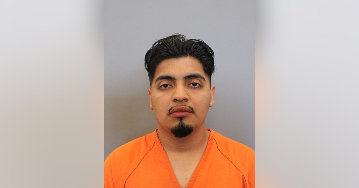 Man charged with intoxicated manslaughter after deadly Houston crash