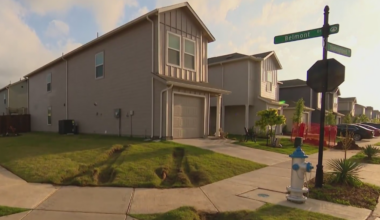 Neighbors rally after North Texas hostage apologizes for 24-hour standoff