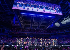 Twice breaks North American attendance record with 550,000 fans