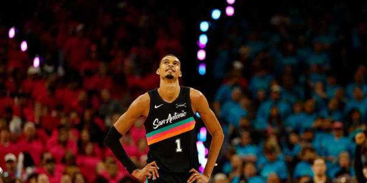 San Antonio Spurs break playoff drought after 6 years