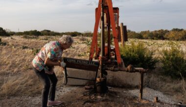 Low-producing oil wells cause headaches for Texas landowners